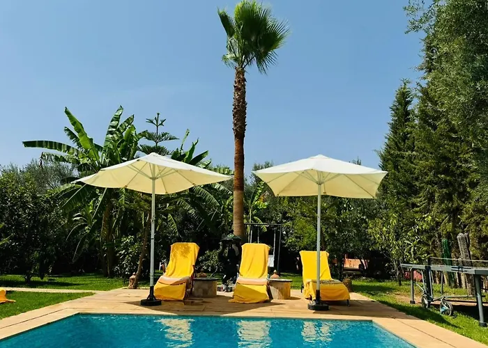 Ilafe Farmhouse, Villa avec piscine chauffée privée et Jacuzzi pour familles