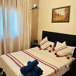 Ilafe Farmhouse, Villa avec piscine chauffée privée et Jacuzzi pour familles