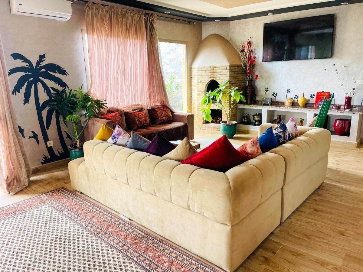 Ilafe Farmhouse, Avec Piscine Chauffée Privée Et Jacuzzi Pour Familles Villa